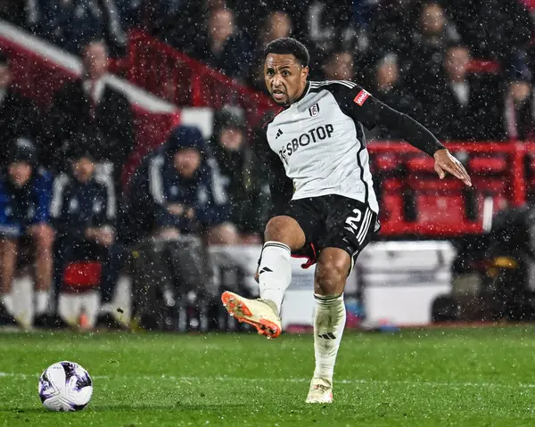 Wolverhampton Wanderers vs Brentford mùa giải Premier League 2024/25
